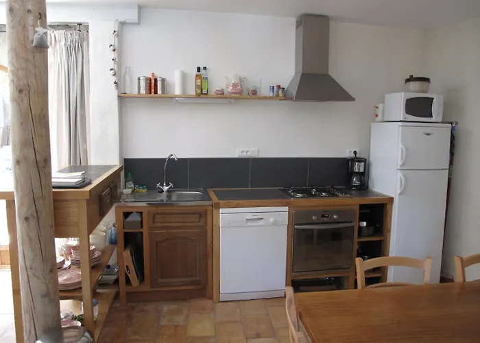 Mazaruelle Nyaraló Calvisson